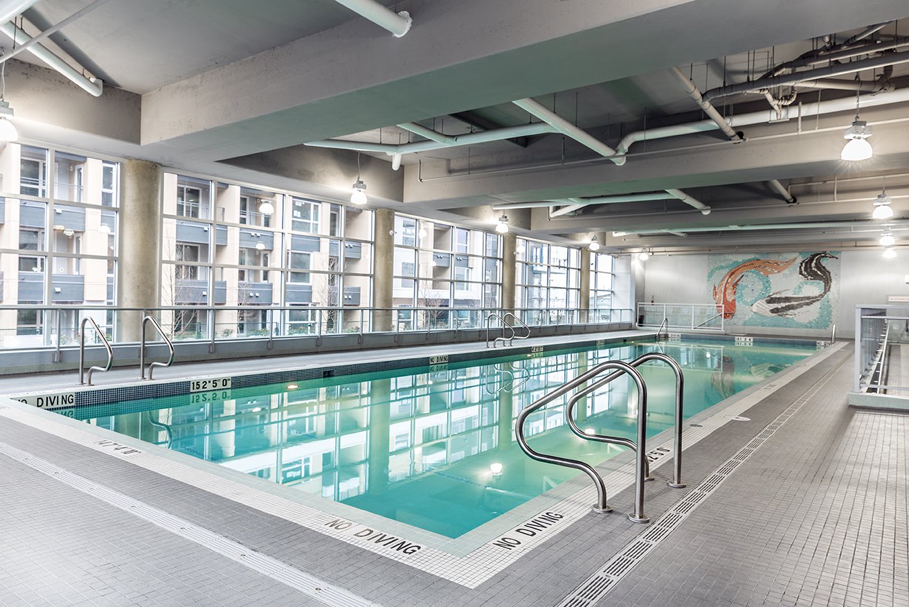indoor pool at level richmond closed to vancouver international airport yvr